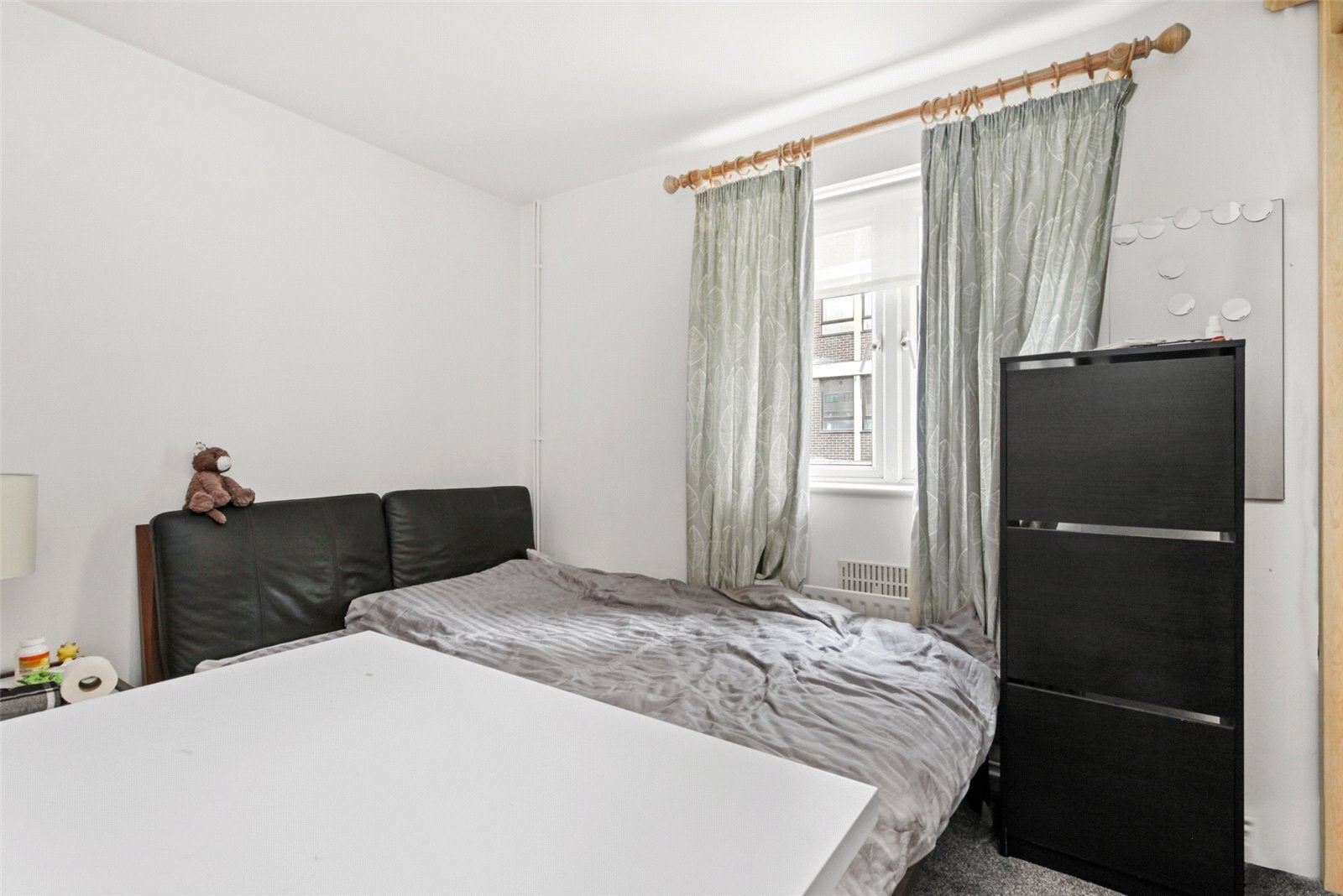 Flat Lorne Close in City of Westminster