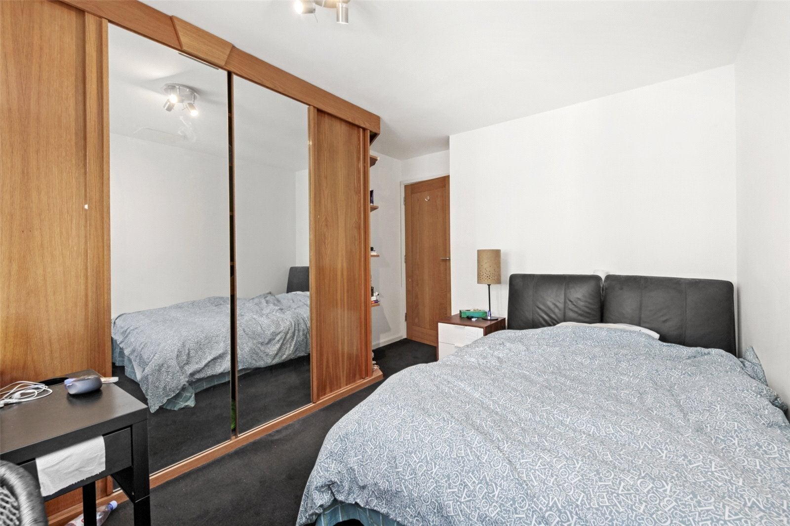 Flat Lorne Close in City of Westminster