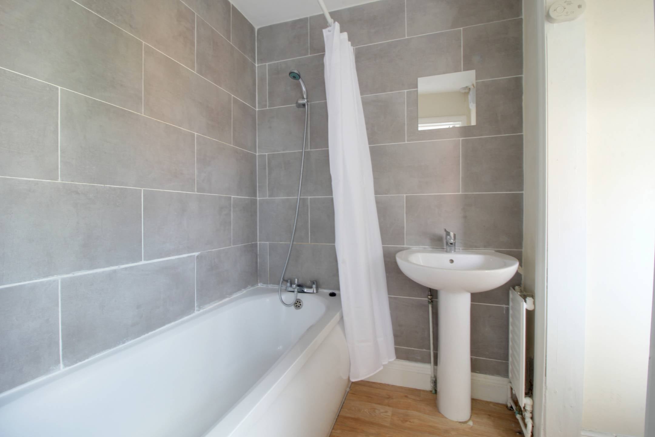 Flat Godstone Road in Greater London