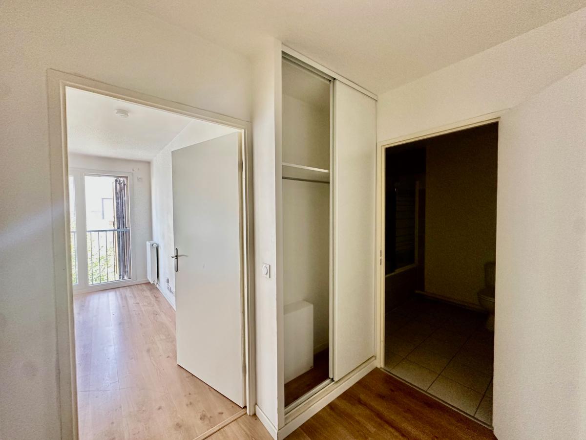 Flat Rue du Vieux Pont in Carrières-sous-Poissy