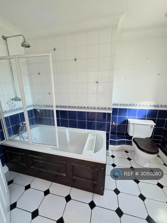 Room Marlow Road in High Wycombe