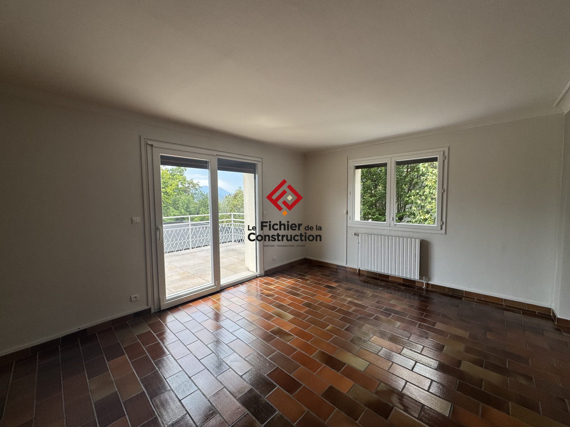 Flat Allée du Grand Carré in Meylan