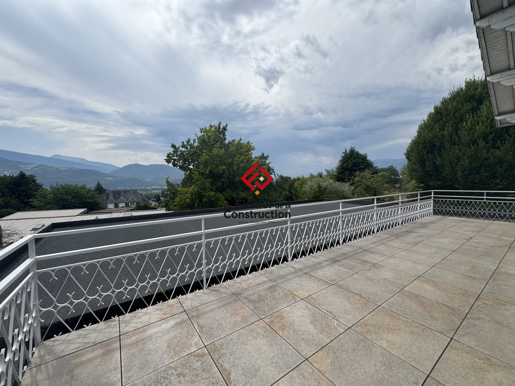 Flat Allée du Grand Carré in Meylan