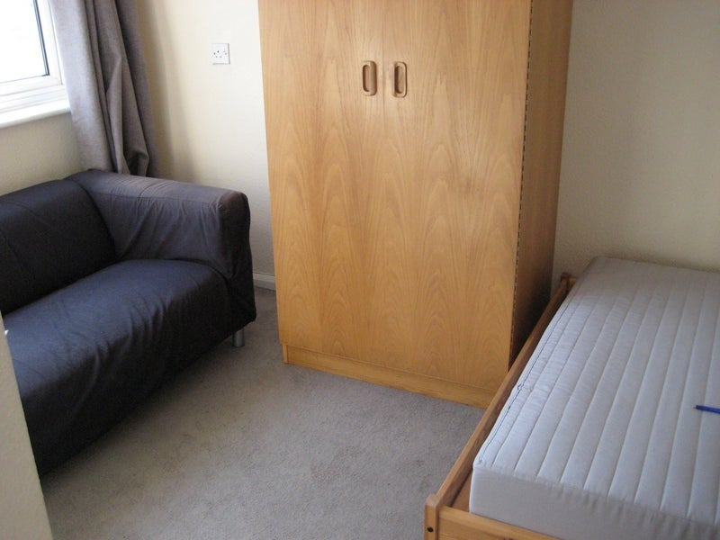 House Hyde Avenue in Hertsmere