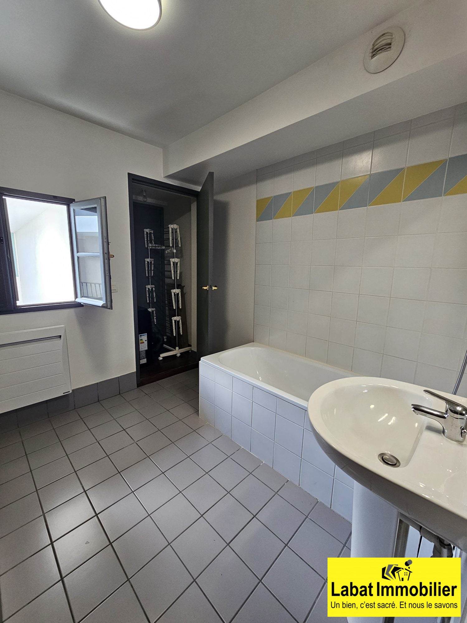 Appartement Allée Jacqueline Broca à Bayonne