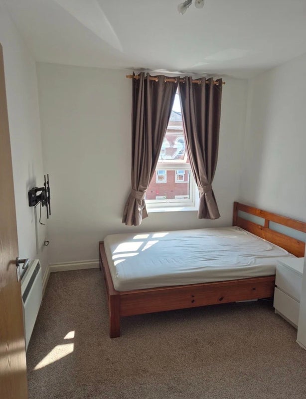 Room Northenden Road in Trafford