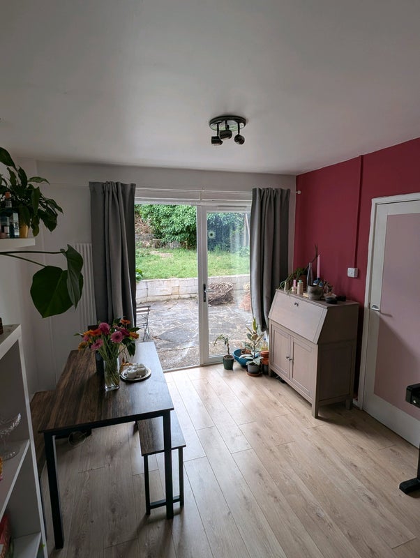 Room Quernmore Road in Greater London