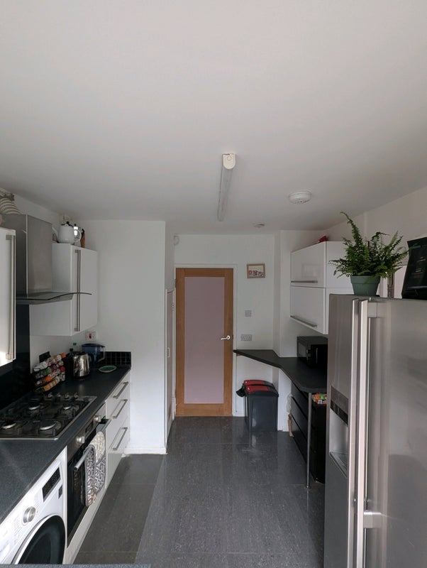 Room Quernmore Road in Greater London