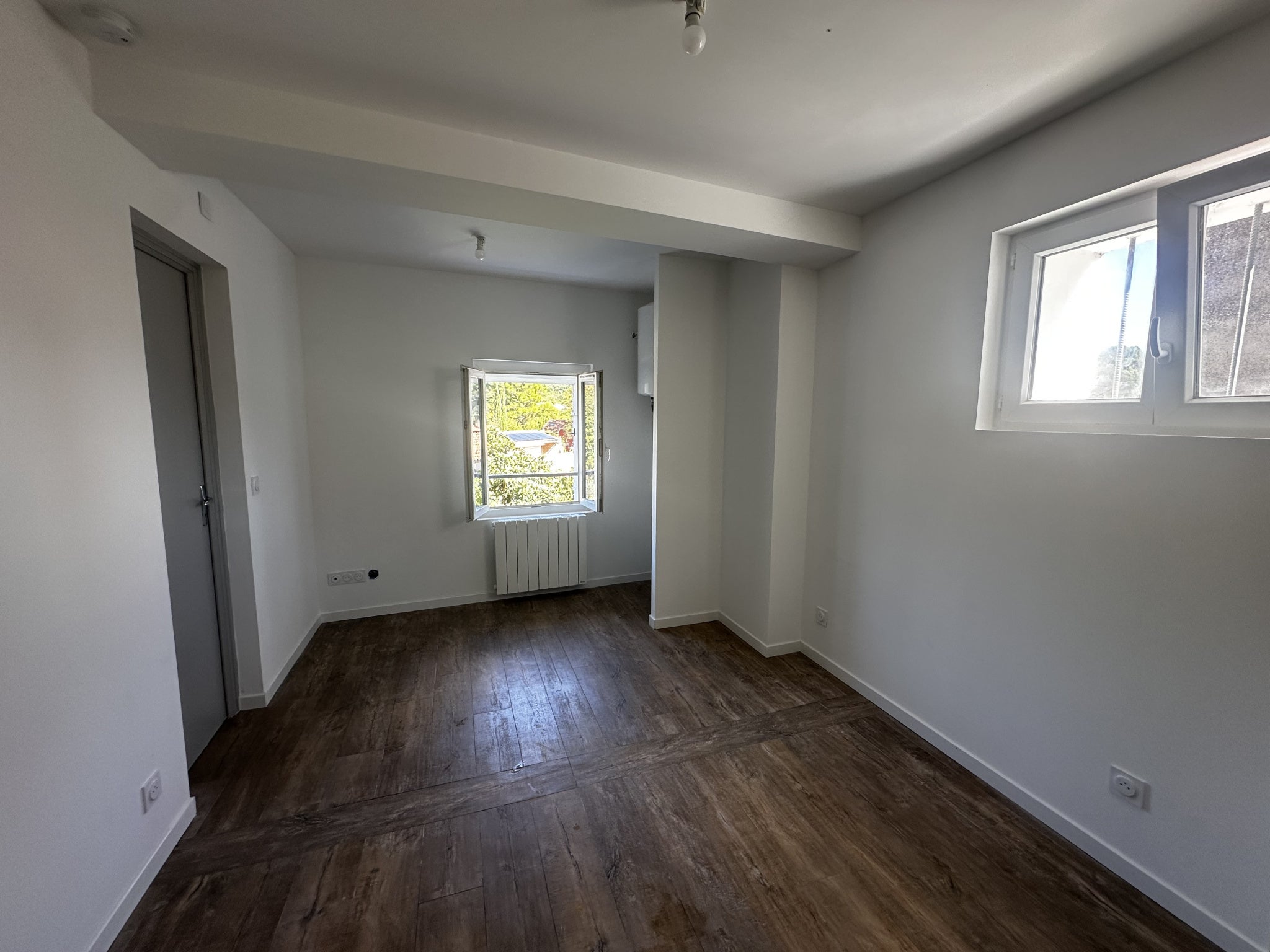 Appartement Avenue Laurent Moutton à Solliès-Toucas