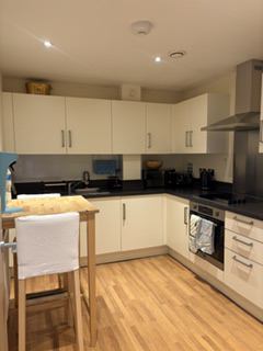 Room Tanner Street in Greater London