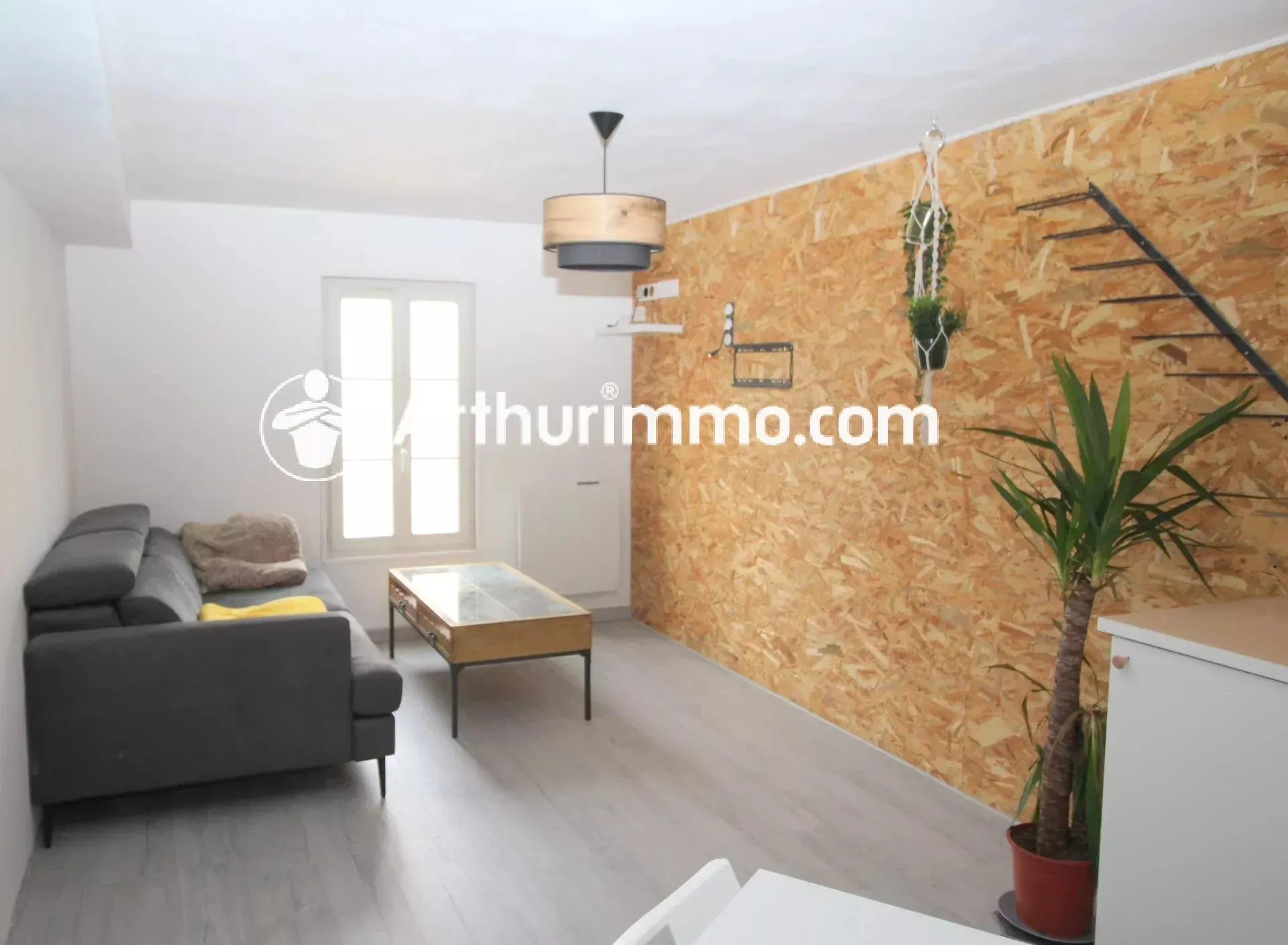 Flat Rue de Seine-Port in Vert-Saint-Denis