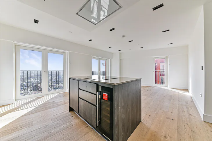 Flat Exchange Gardens in Greater London