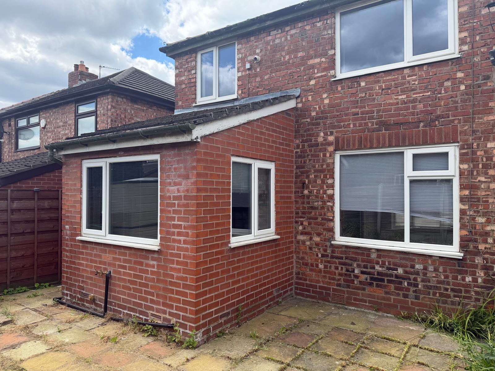 House Masefield Road in Ashton-under-Lyne