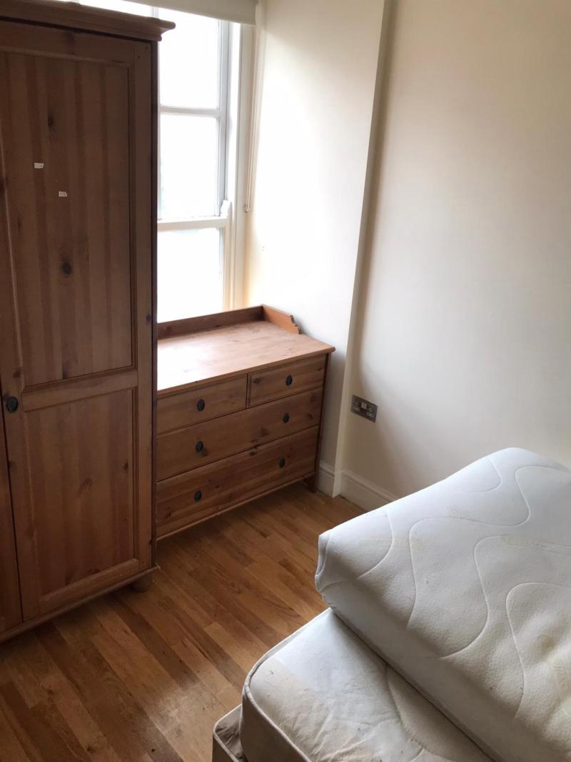 Flat Cricklewood Broadway in Greater London