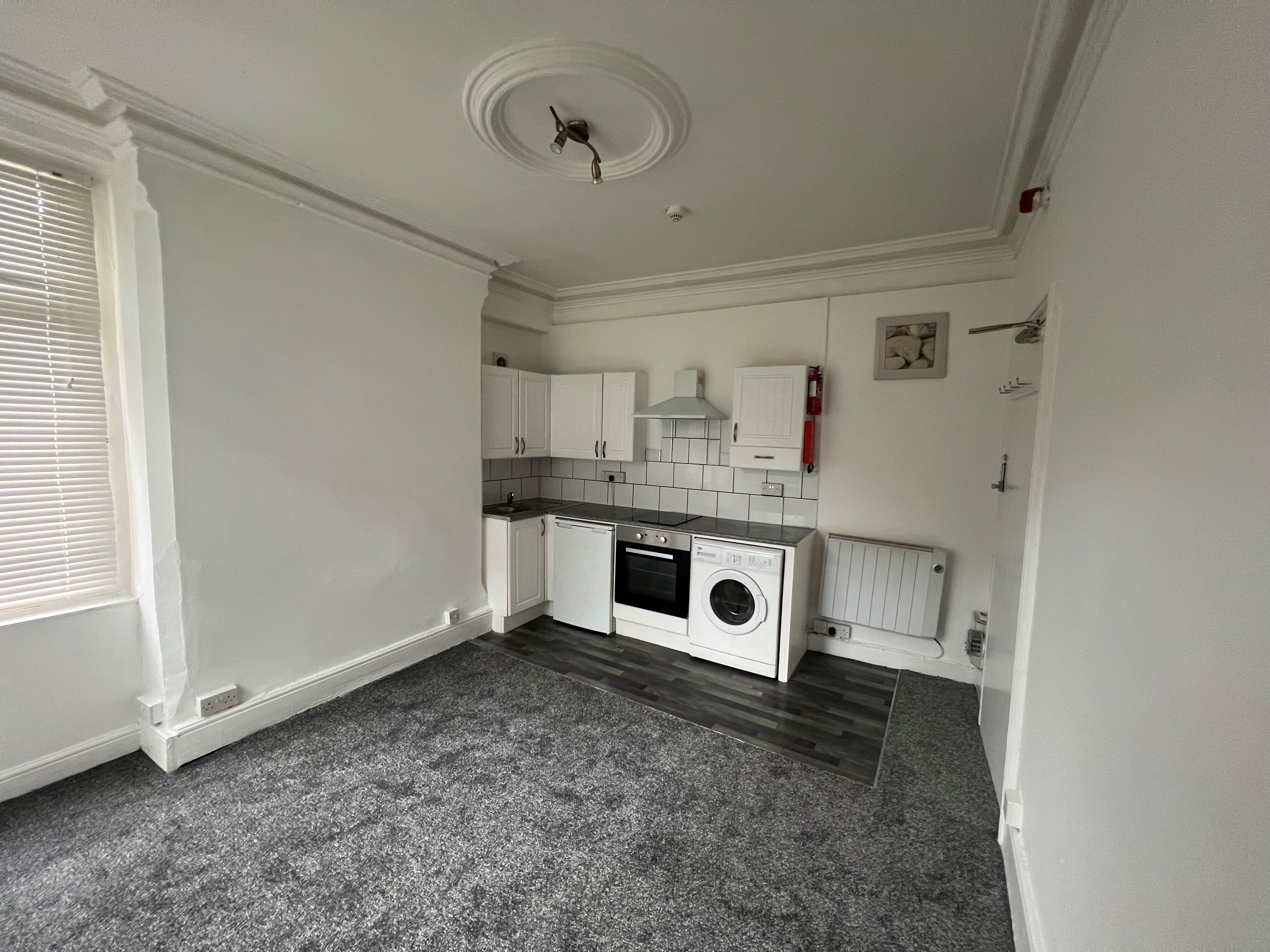 Room Woodborough Road in Nottingham