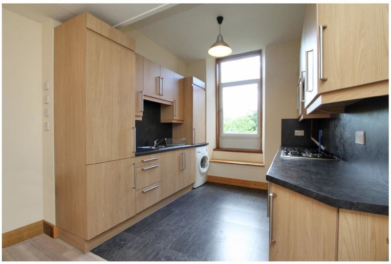 Flat Paisley Road West in Glasgow