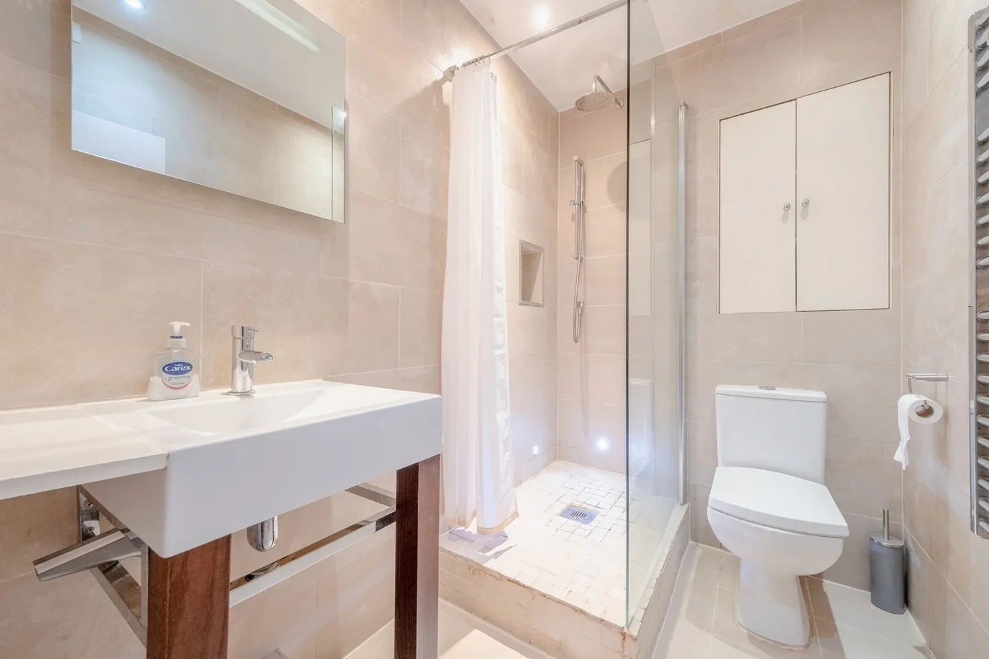 Flat Gloucester Terrace in City of Westminster