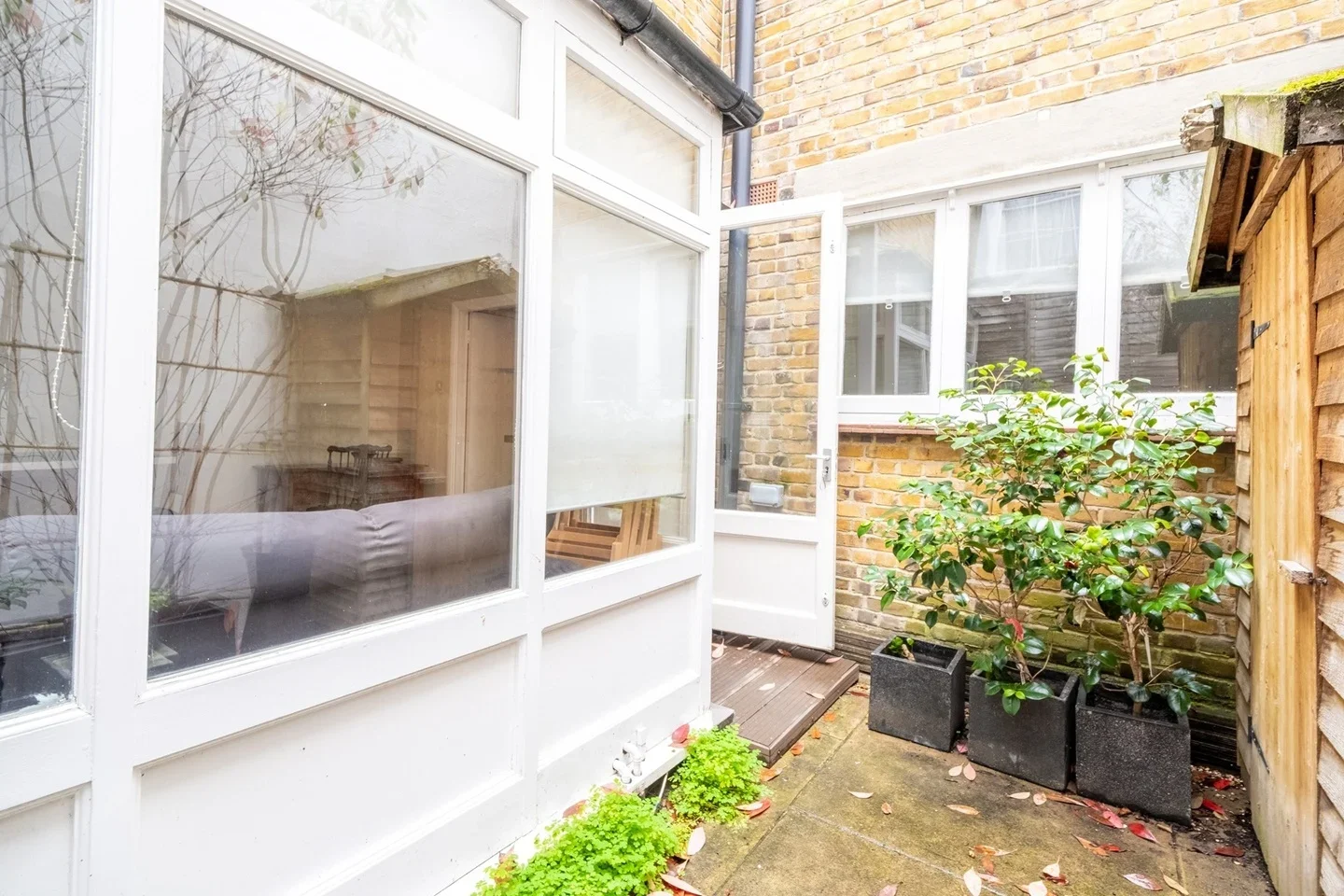 Flat Gloucester Terrace in City of Westminster