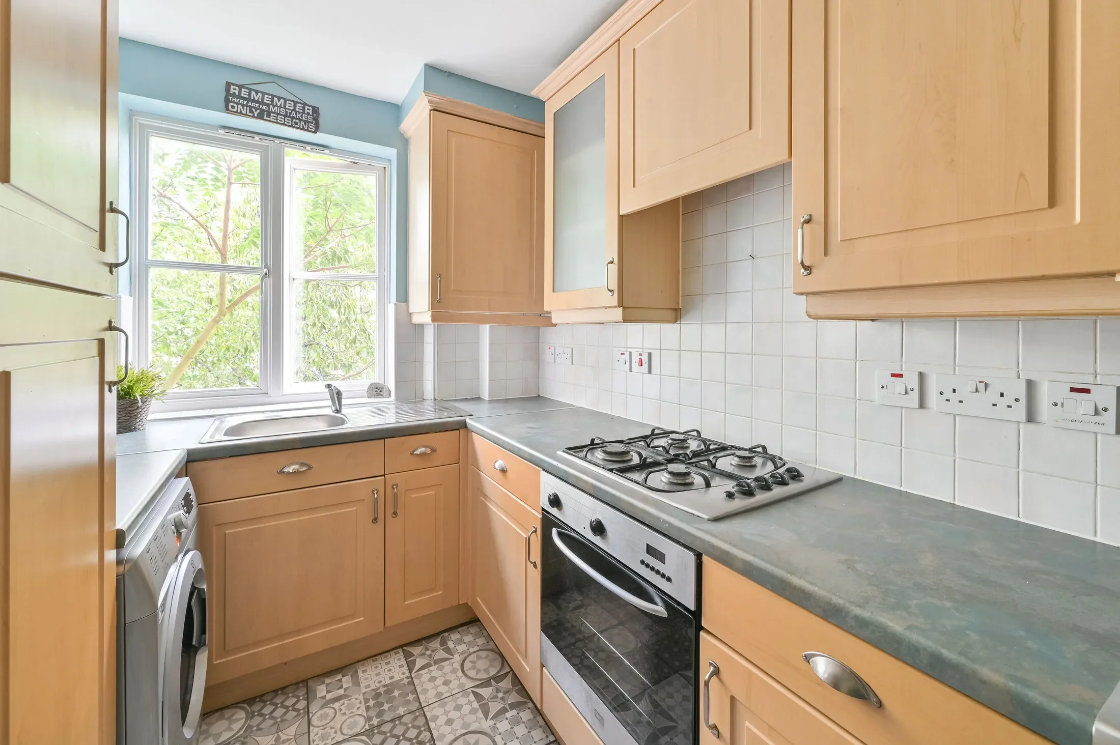 Flat Tulse Hill in Greater London
