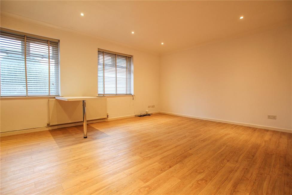 Flat Frederick Street in Llanelli
