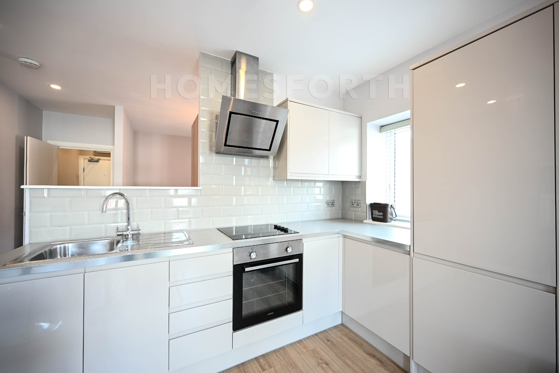 Flat Welling High Street in Greater London