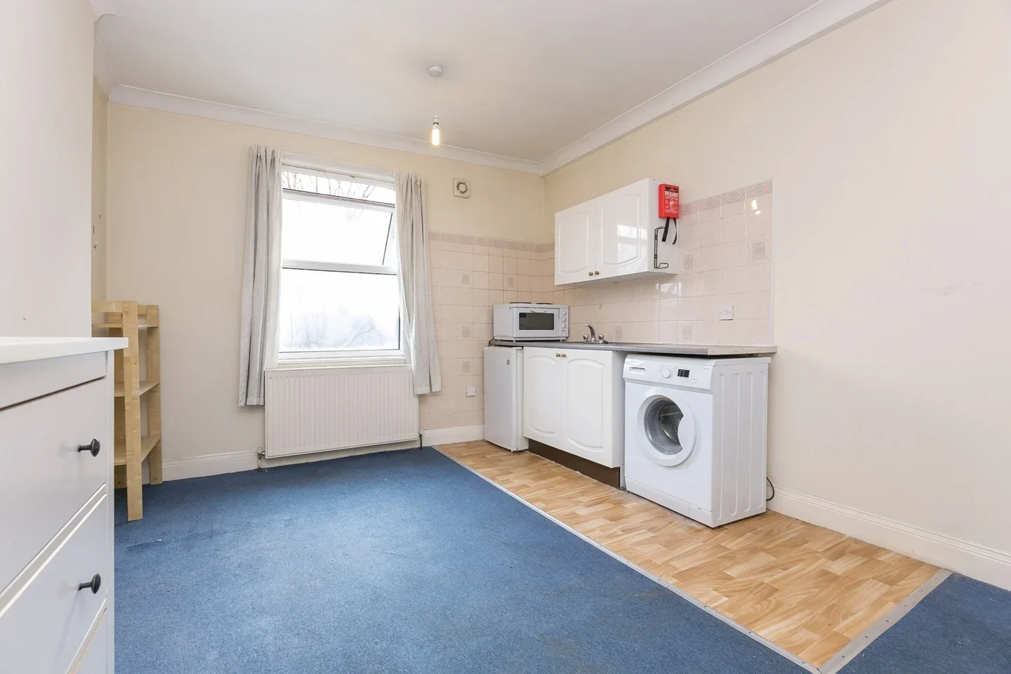 Flat Falkland Avenue in Greater London
