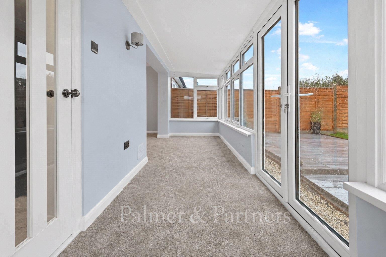 House Rosecroft Close in Clacton-on-Sea