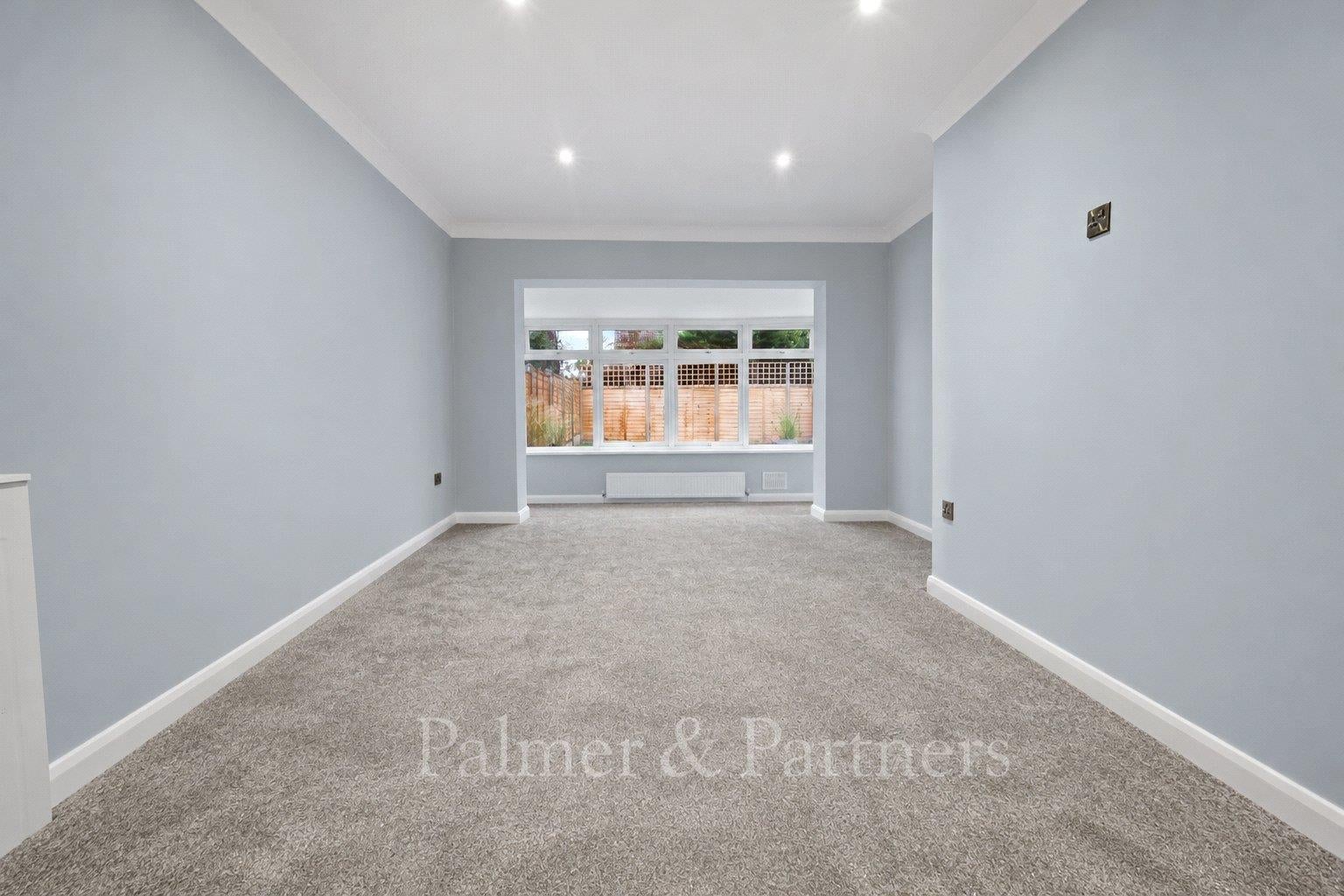 House Rosecroft Close in Clacton-on-Sea
