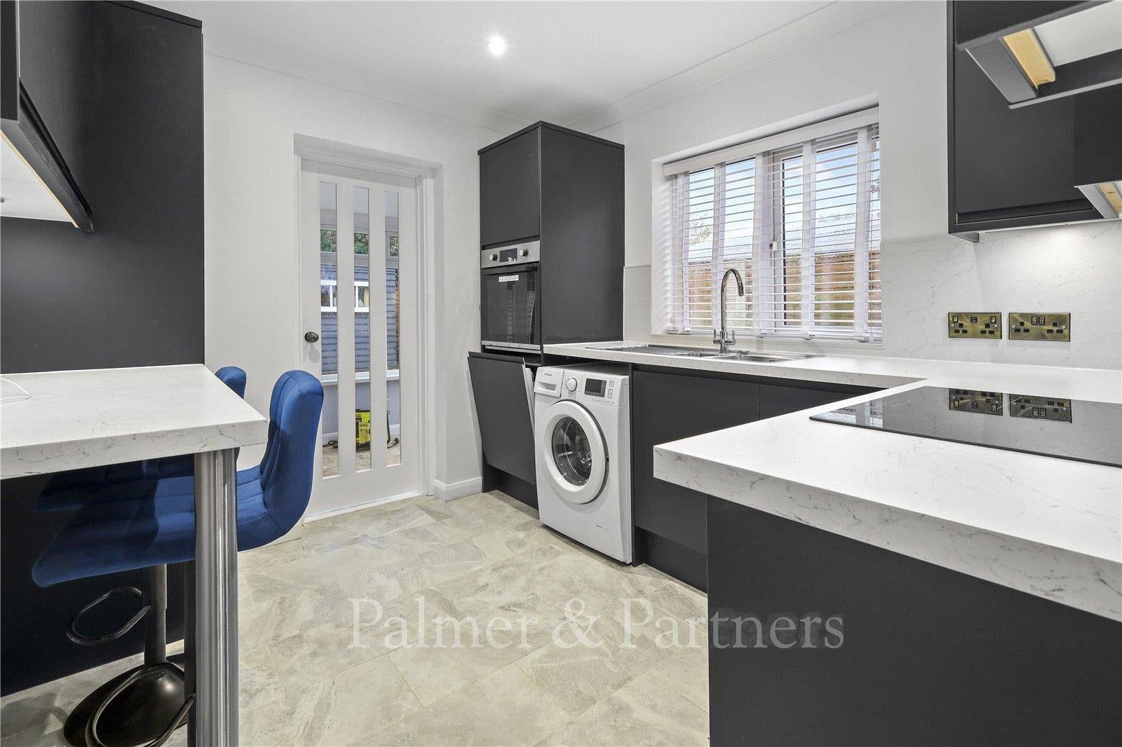 House Rosecroft Close in Clacton-on-Sea