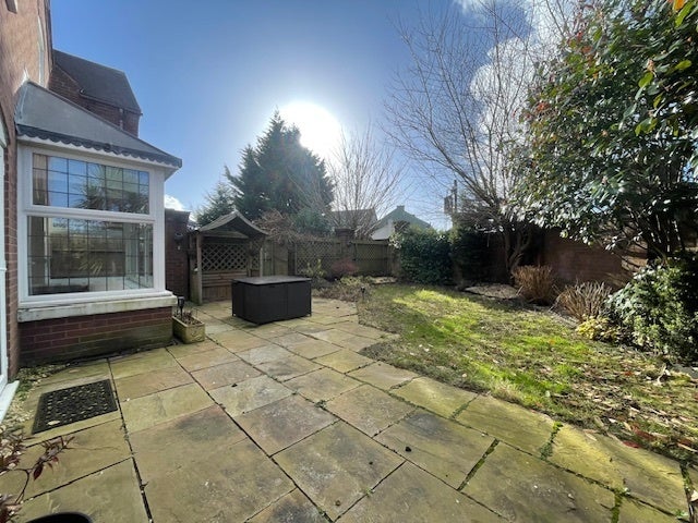 Flat Berkley Gardens in Wychavon