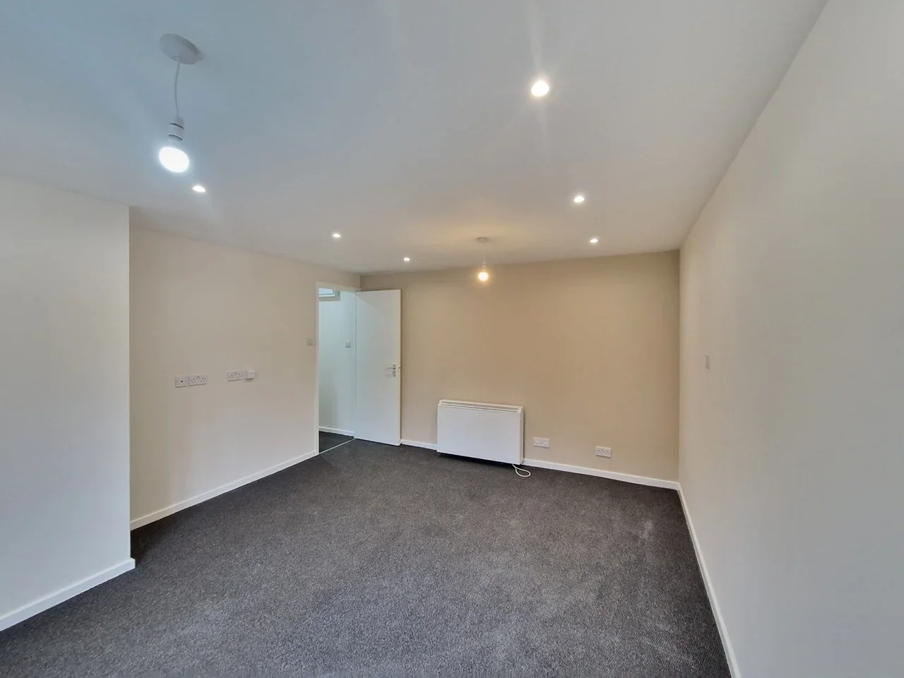 Flat Swaythling Close in Greater London