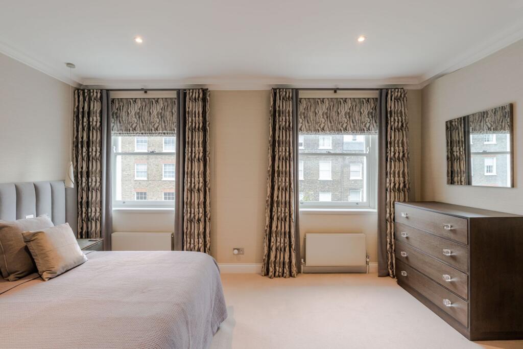 Flat Devonshire Place in London