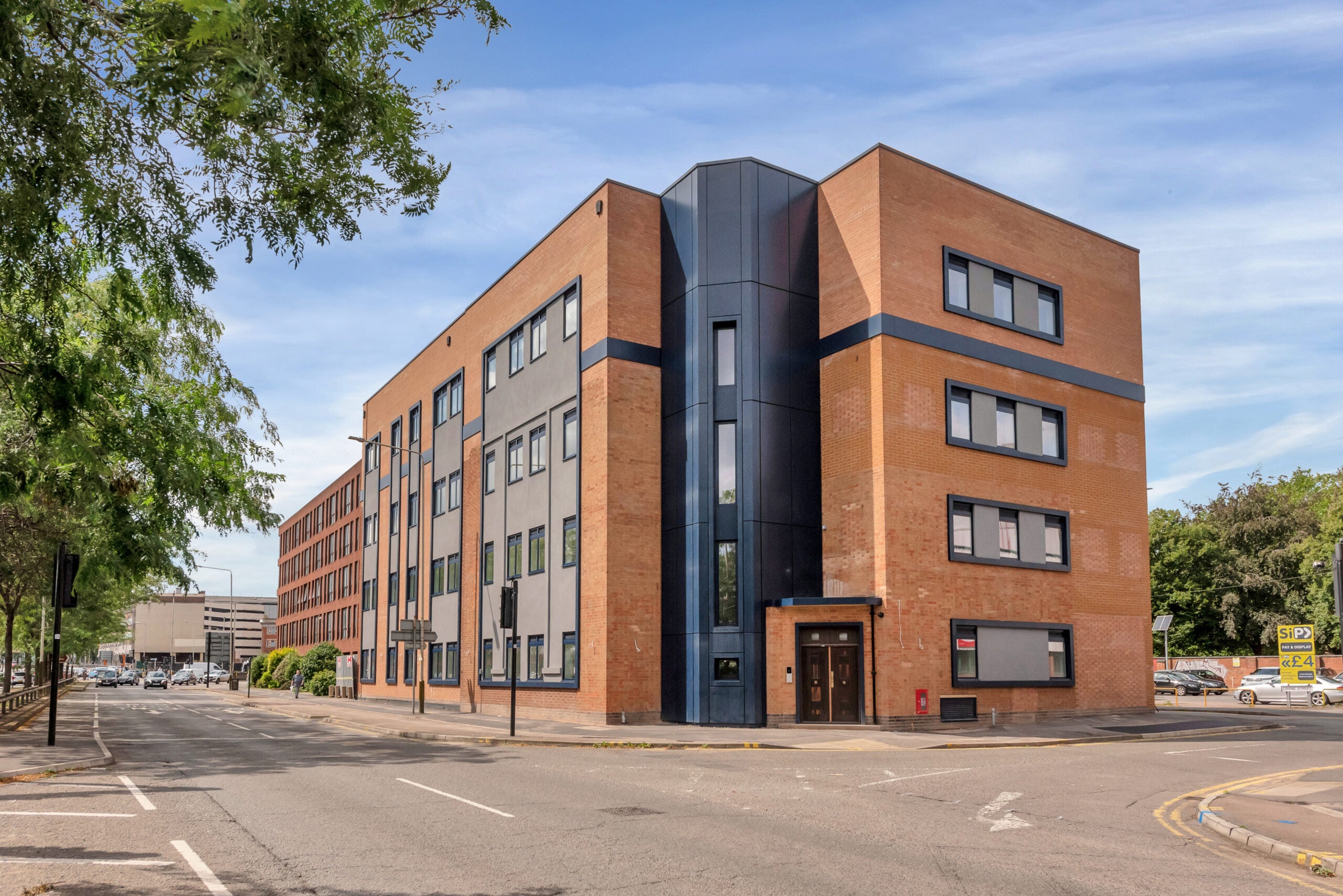 Flat Burleys Way in Leicester