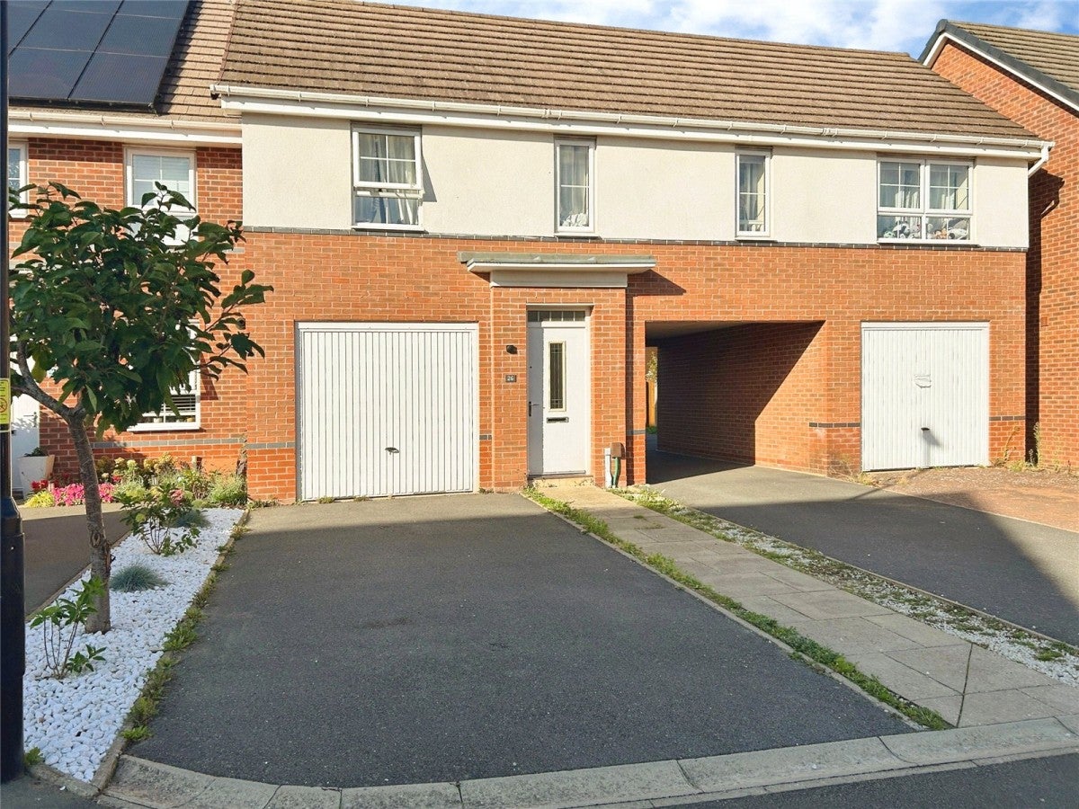 Flat Clementine Walk in Coventry