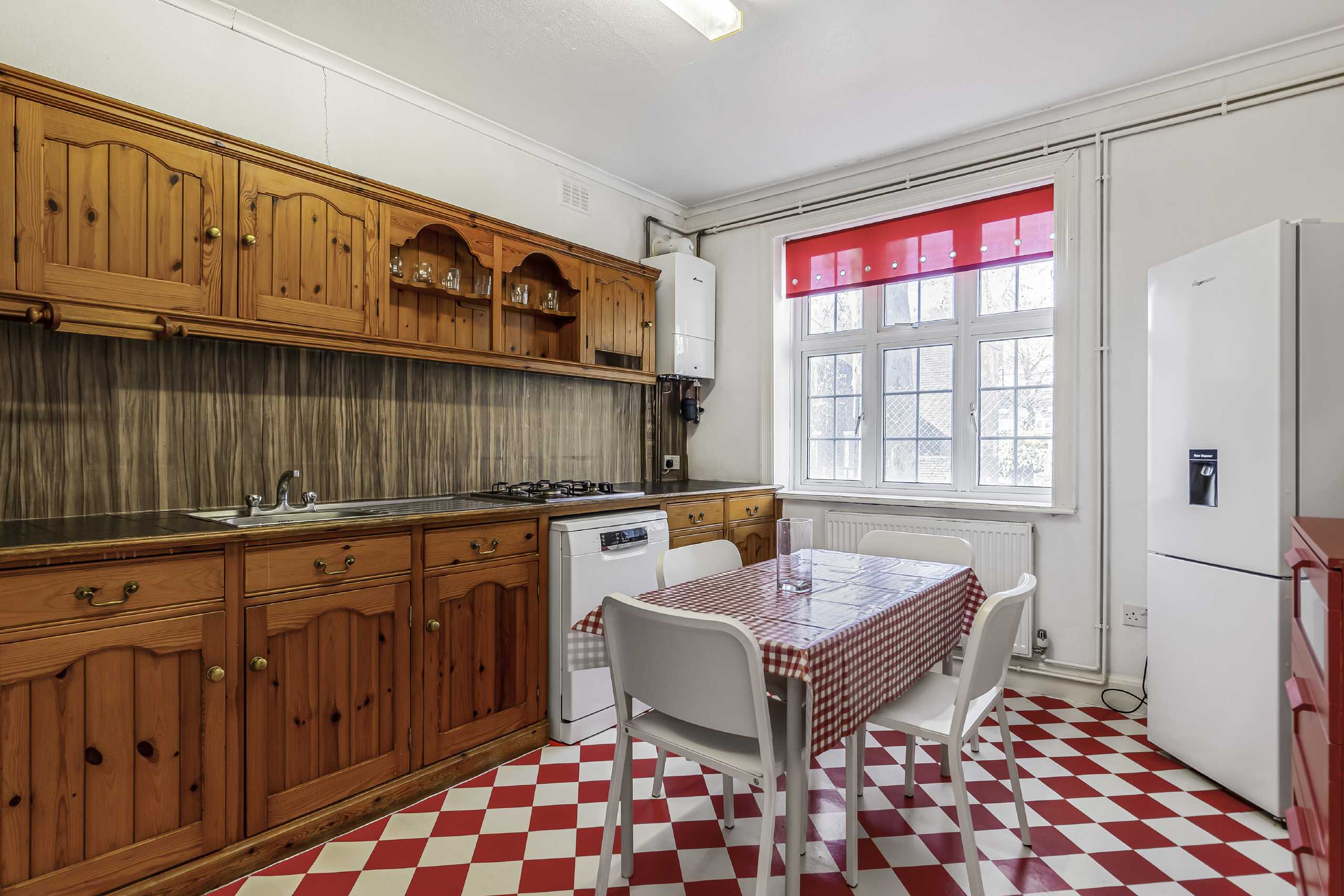 Flat Cranleigh Street in Greater London