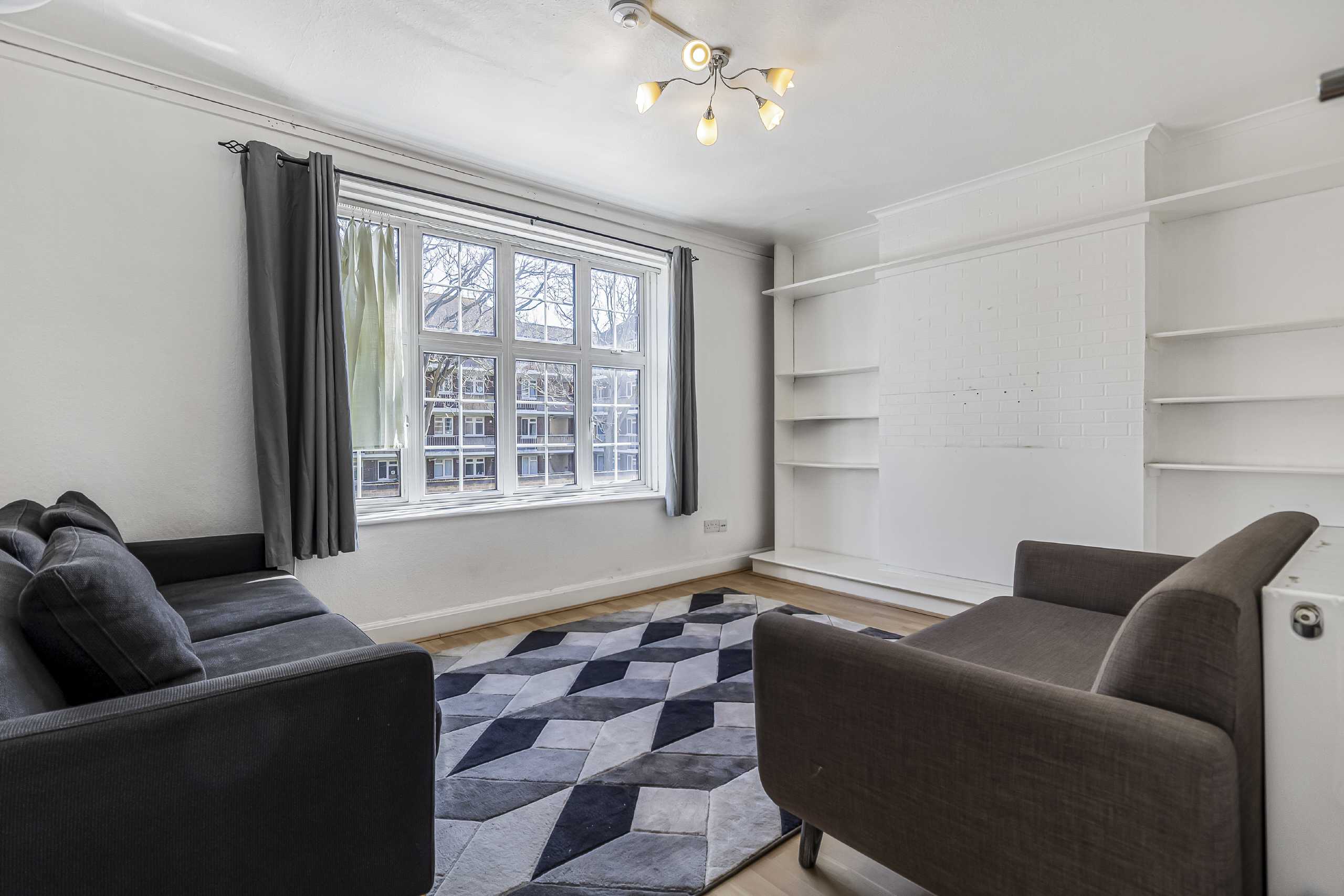 Flat Cranleigh Street in Greater London