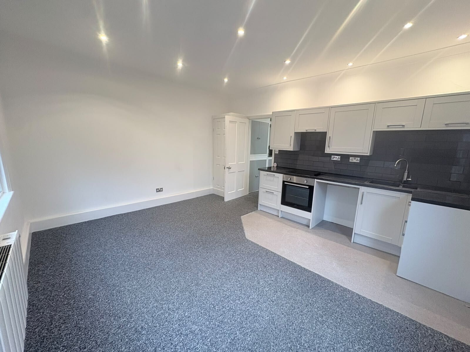 Flat Latimer Road in Eastbourne