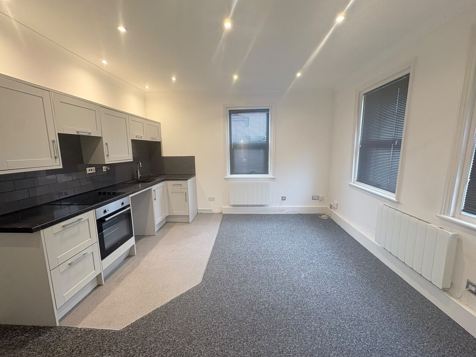 Flat Latimer Road in Eastbourne
