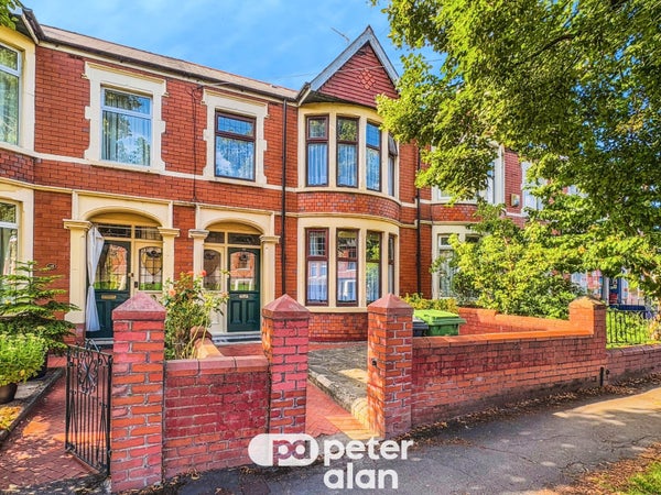 House Birchgrove Road in Cardiff