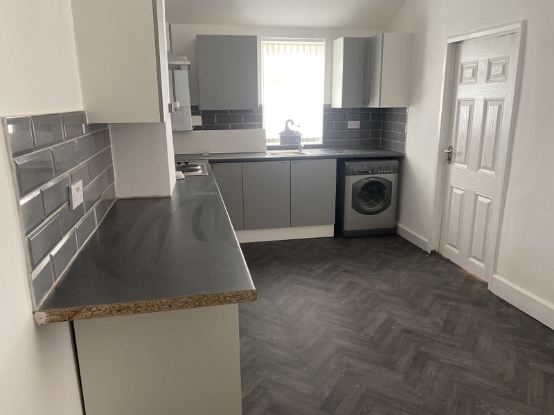 Room Blenheim Avenue in Manchester