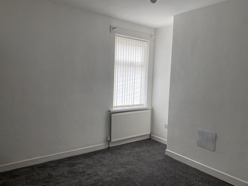 Room Blenheim Avenue in Manchester