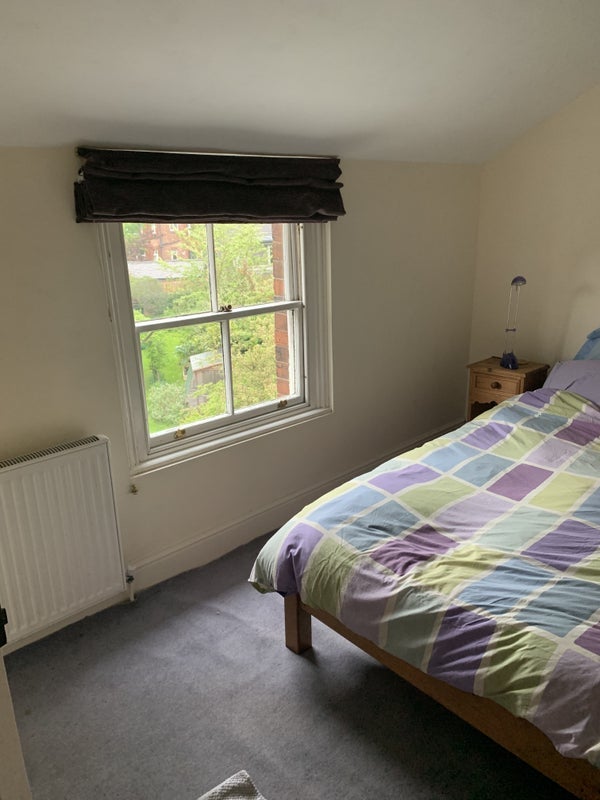 Flat Springdale Gardens in Manchester