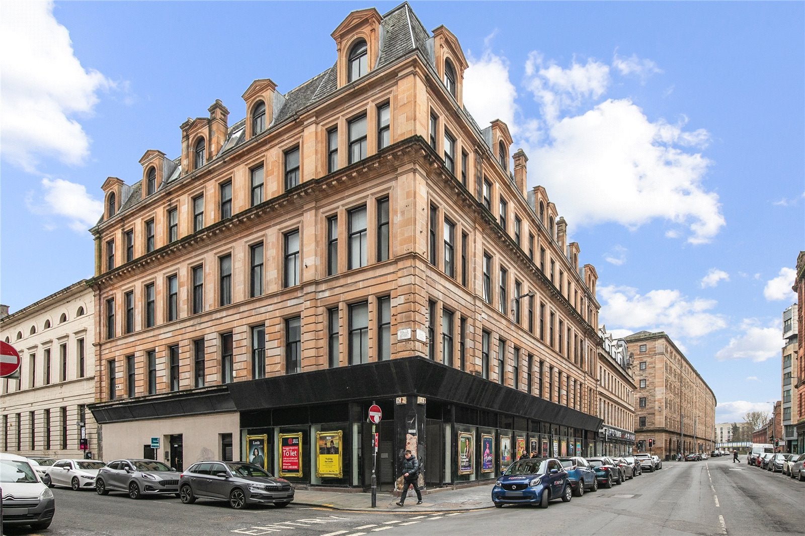 Flat Walls Street in Glasgow