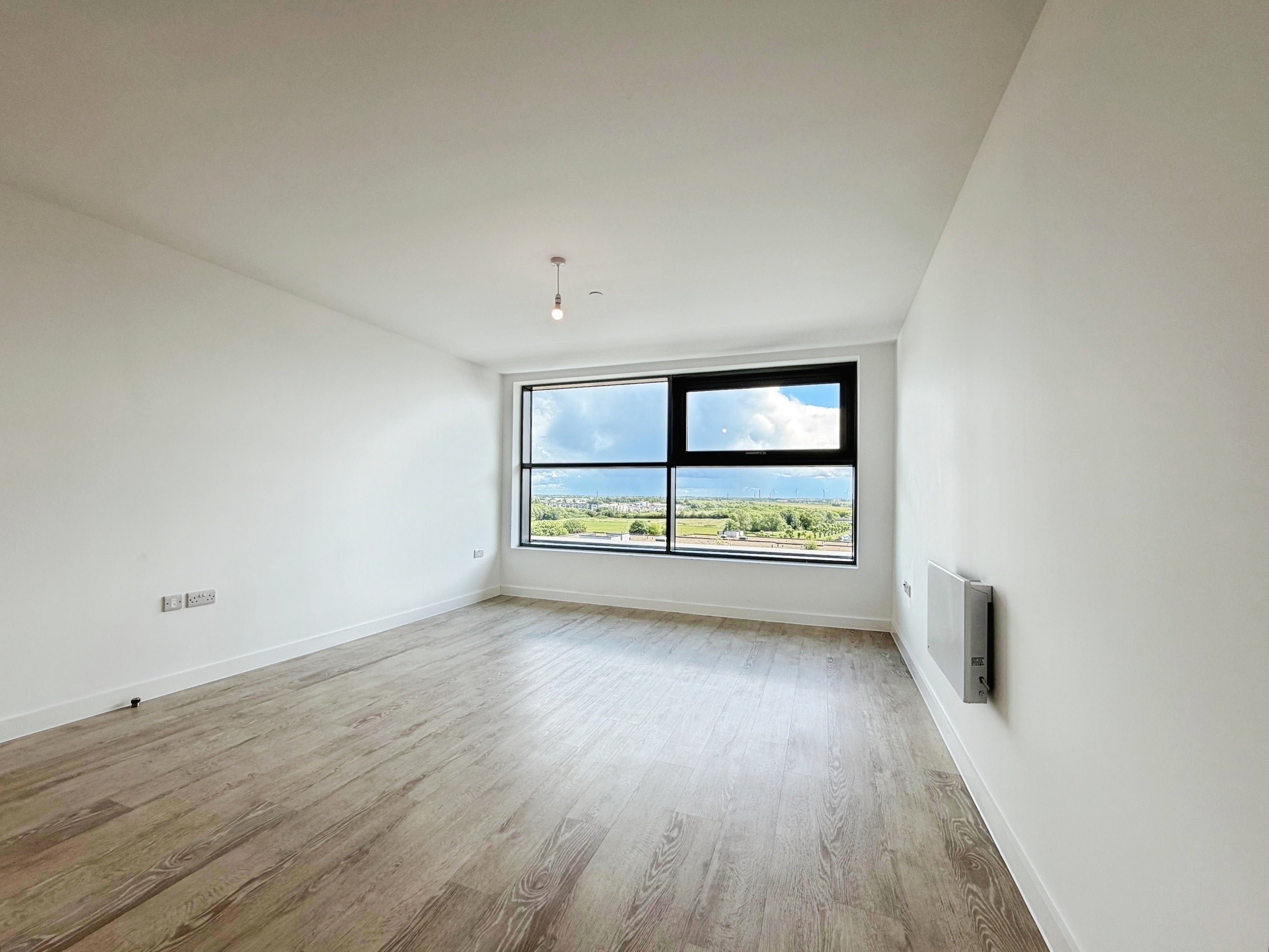 Flat Albert Place in Peterborough