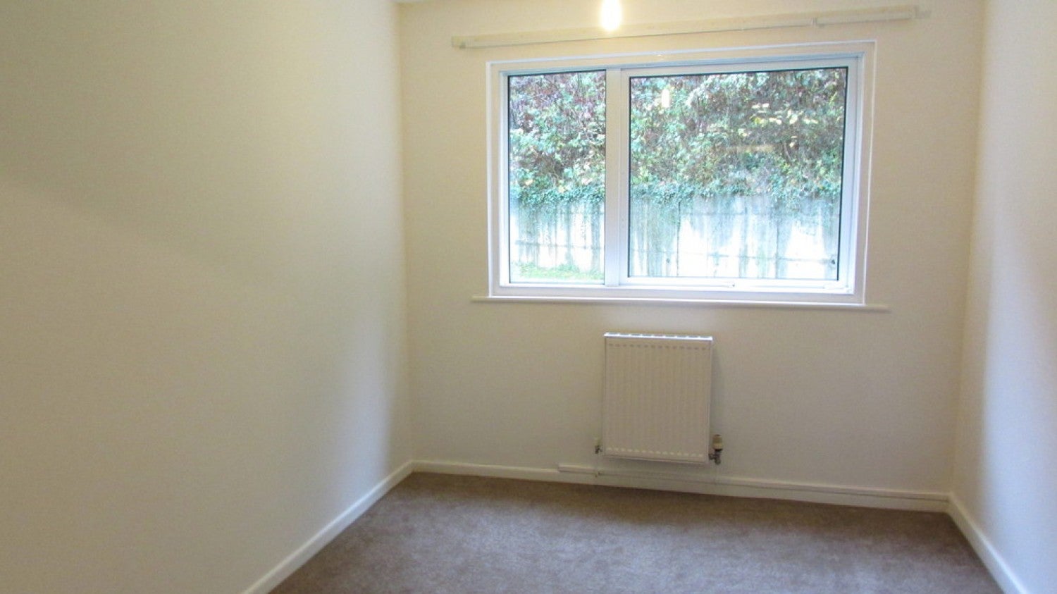 Flat Greenhill Court in Cherwell District
