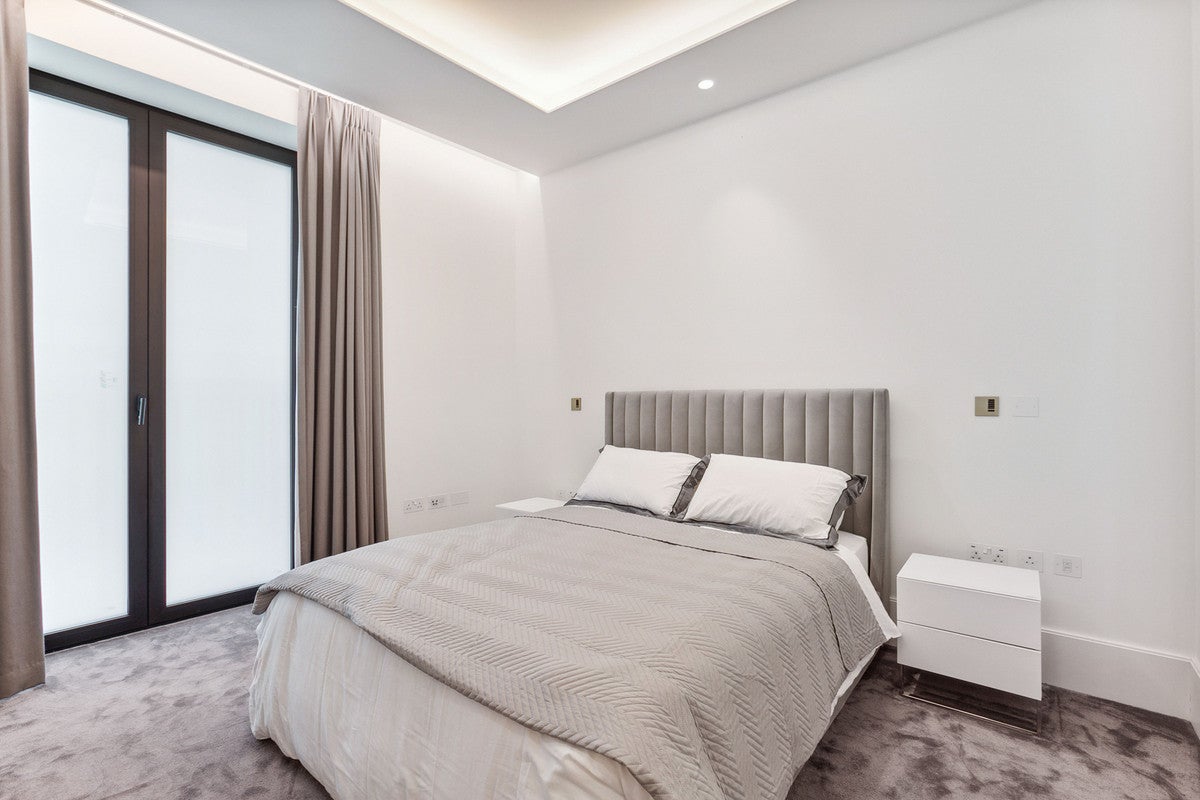 Flat York Passage in Greater London