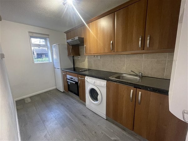 Flat Burrell Close in Greater London