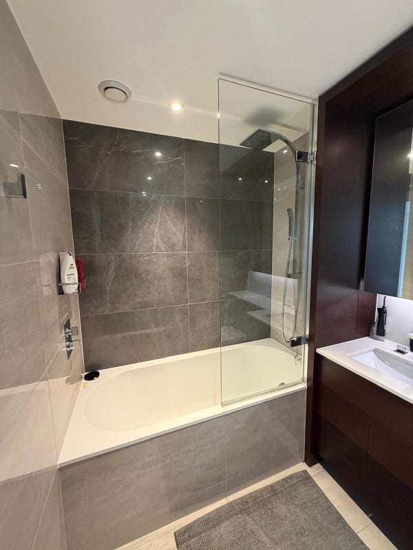 Room Juniper Drive in Greater London