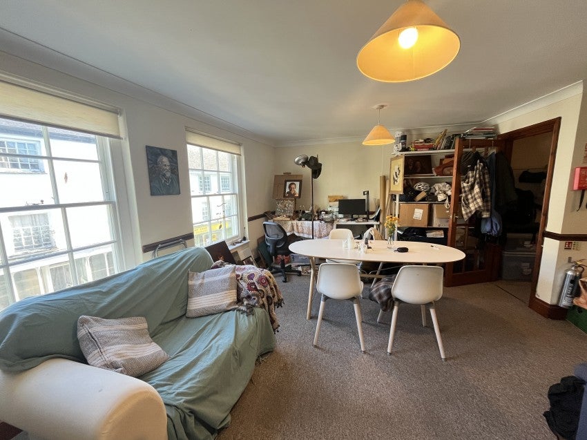 Flat Saracen Way in Penryn