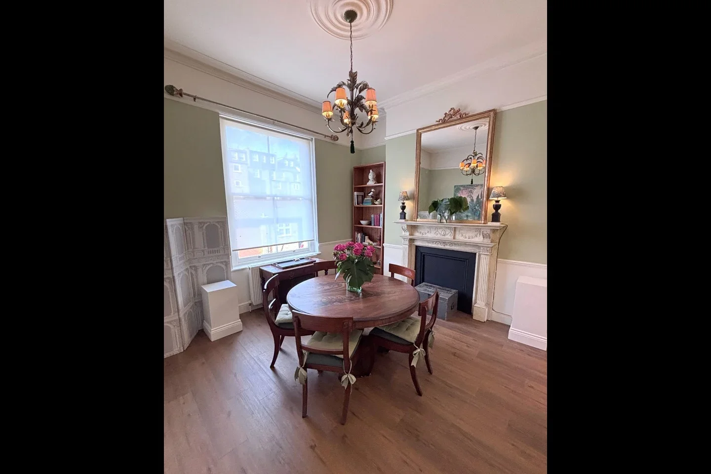 Flat Highbury Grove in Greater London
